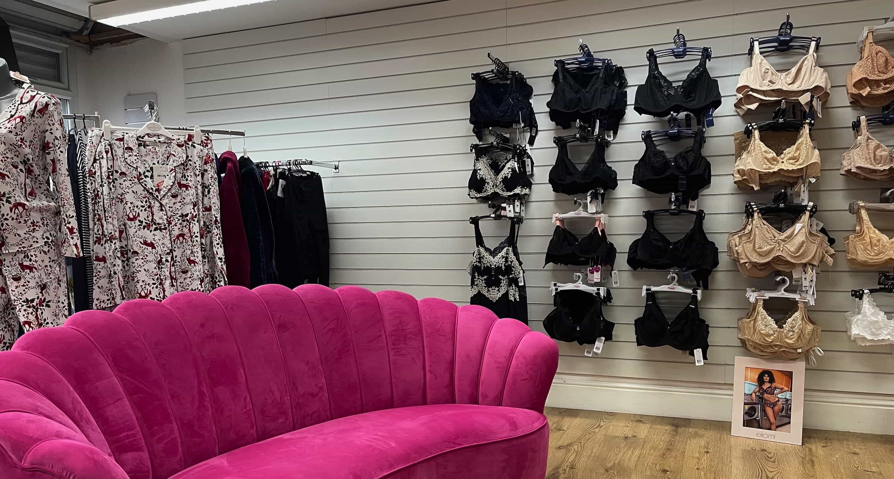 Pretty Woman Bras pink chair inside the shop
