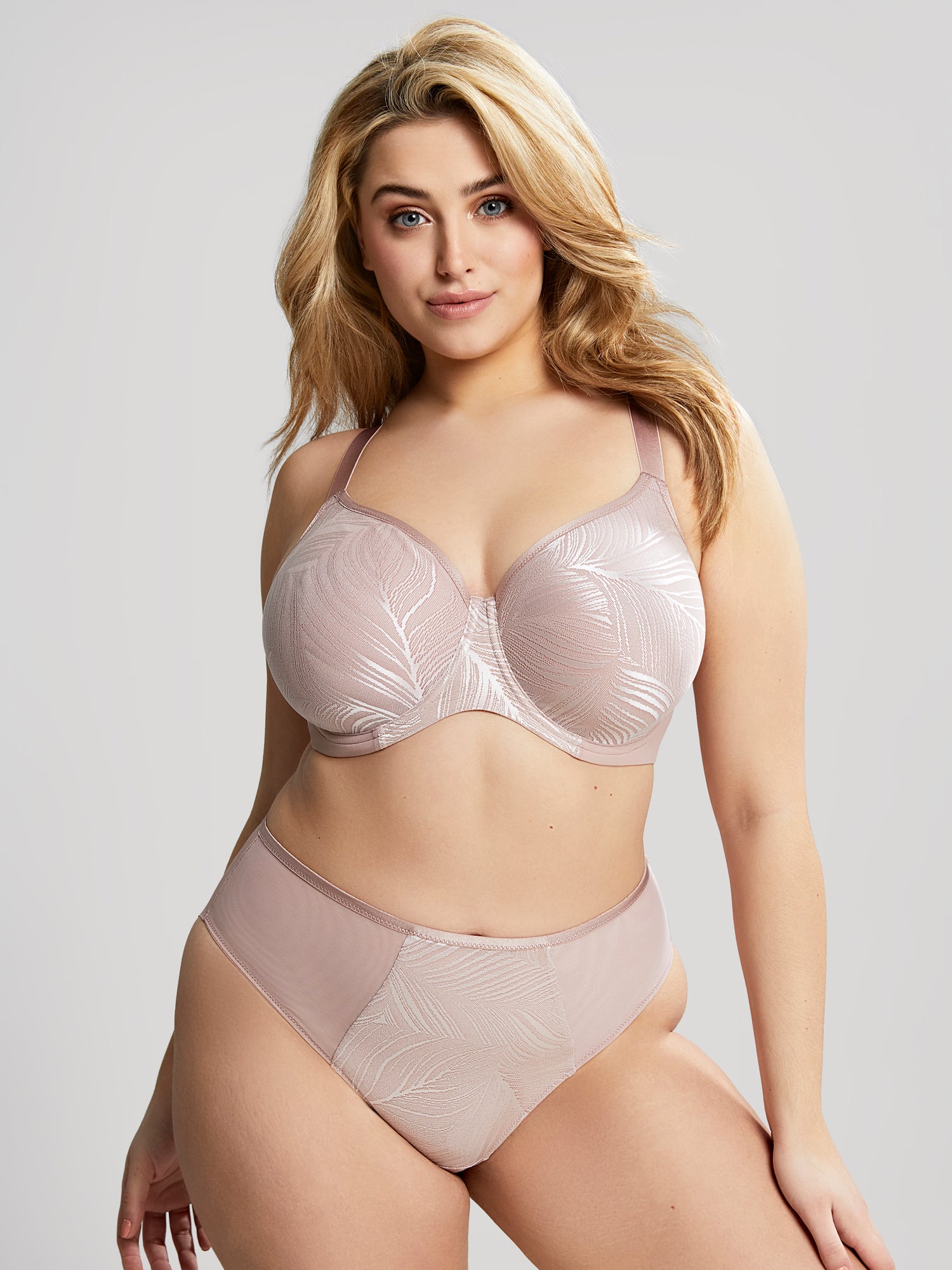 Sculptresse by Panache Elegance Molded Spacer Cup